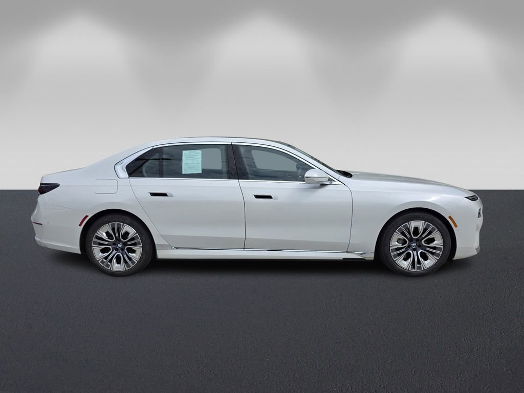 Certified 2023 BMW i7 xDrive60 image 3