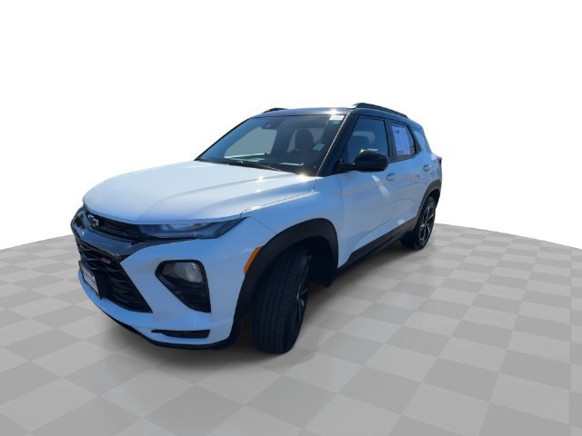 Certified 2022 Chevrolet TrailBlazer RS w/ Sun and Liftgate Package AWD/4WD image 4