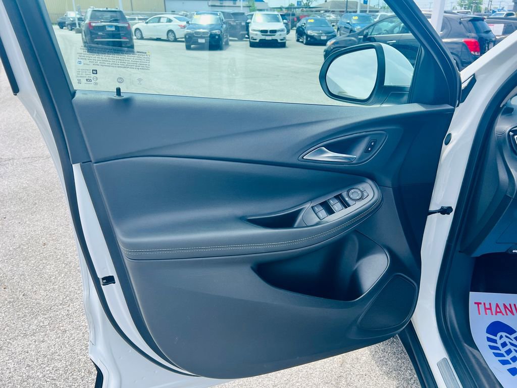 Used 2023 Buick Encore GX Preferred w/ Cold Weather Comfort Package FWD image 15