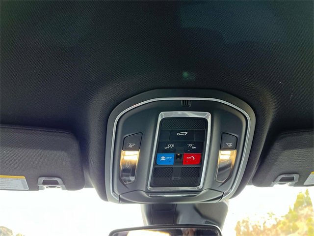 Used 2024 Jeep Grand Cherokee Altitude image 14