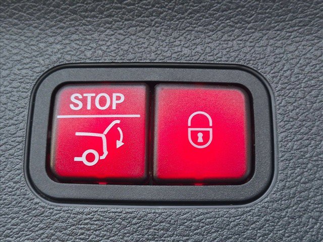 Used 2024 Mercedes-Benz GLS 580 4MATIC image 20