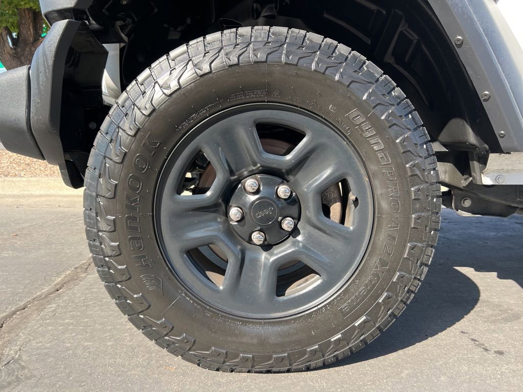 Used 2024 Jeep Wrangler Sport image 25