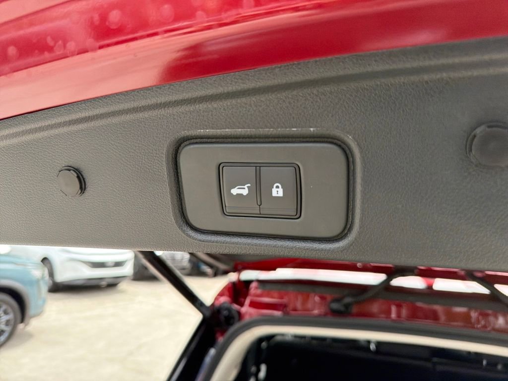 New 2026 Nissan Pathfinder SL image 29