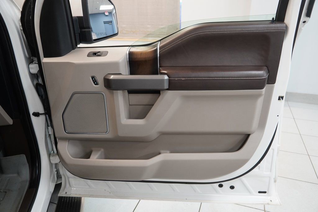 Used 2019 Ford F150 Limited w/ Trailer Tow Package image 30