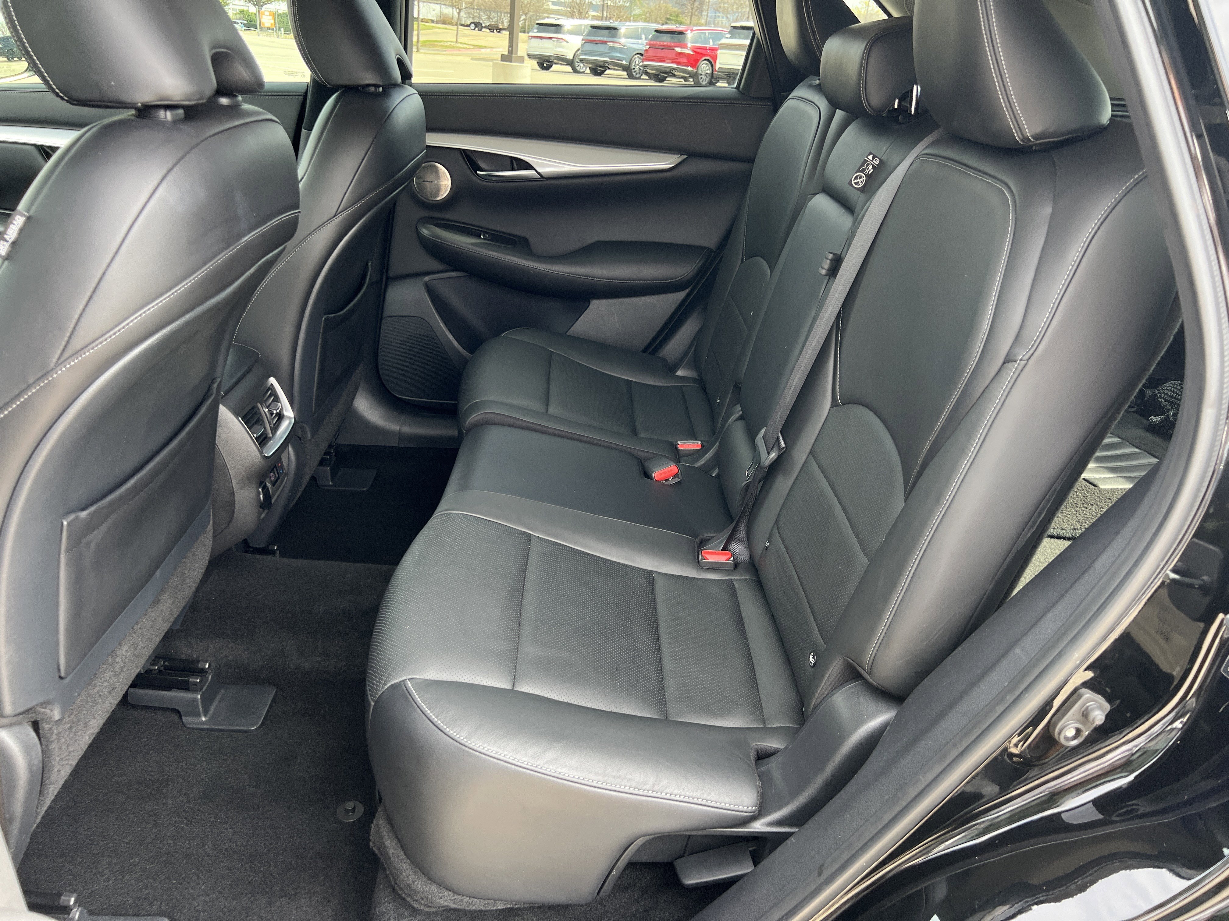 Used 2019 INFINITI QX50 Essential w/ Premium Heat Package image 32