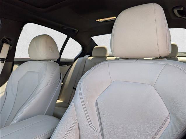 Used 2020 BMW 530i w/ Convenience Package RWD image 19