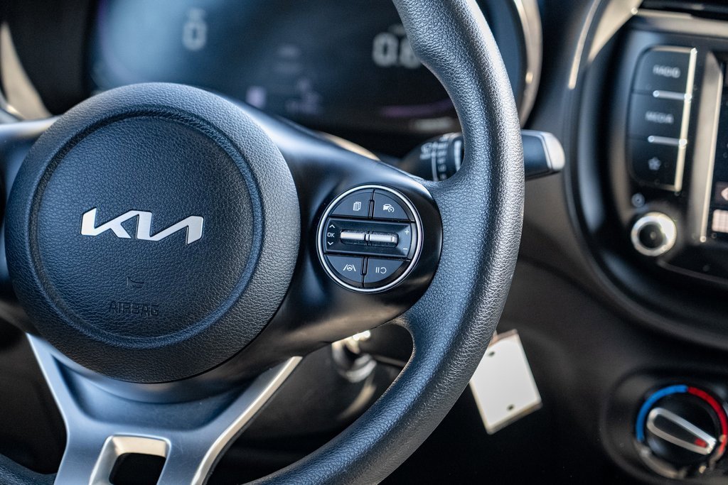 Used 2023 Kia Soul LX w/ LX Technology Package image 18