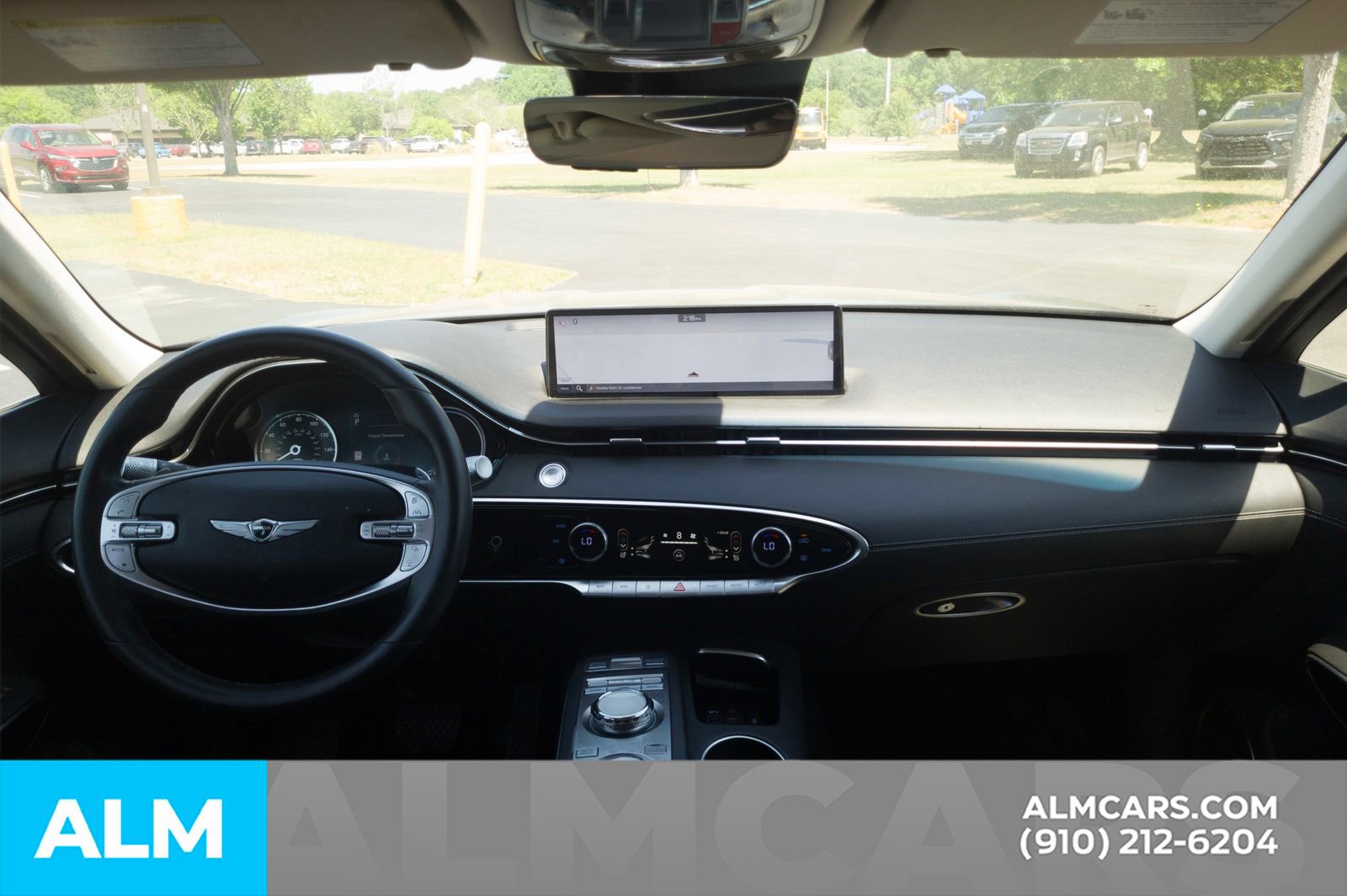 Used 2025 Genesis GV70 2.5T AWD/4WD image 21