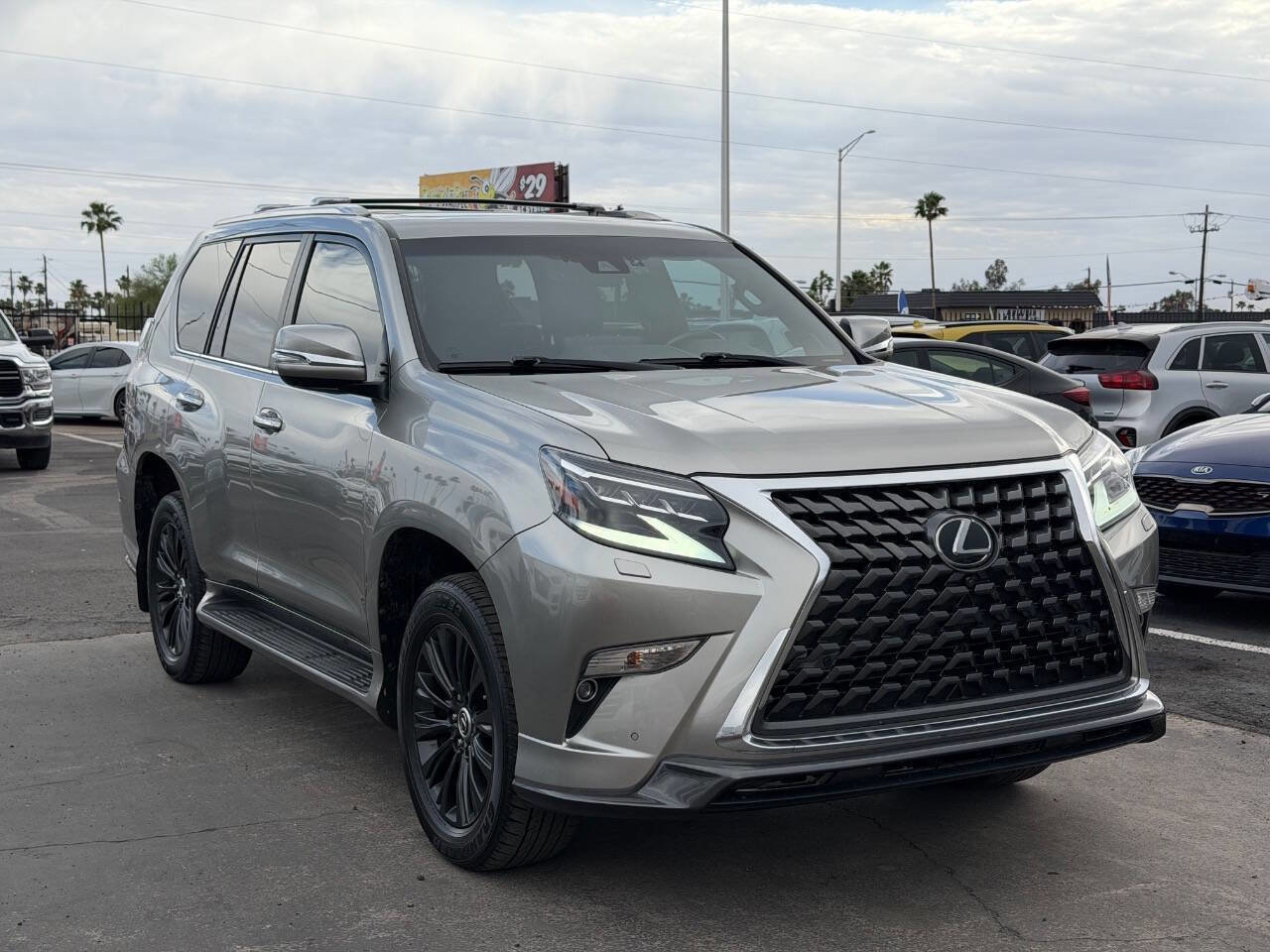 Used 2023 Lexus GX 460 Luxury w/ Sport Design Package image 13