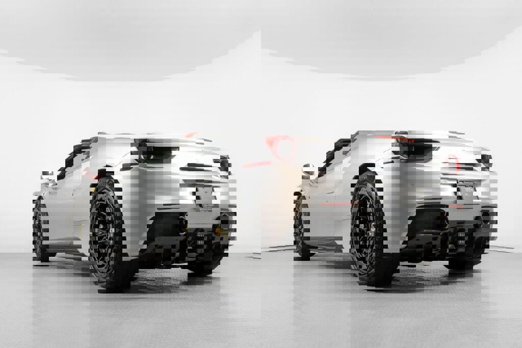 Used 2018 Ferrari 488 Spider image 19