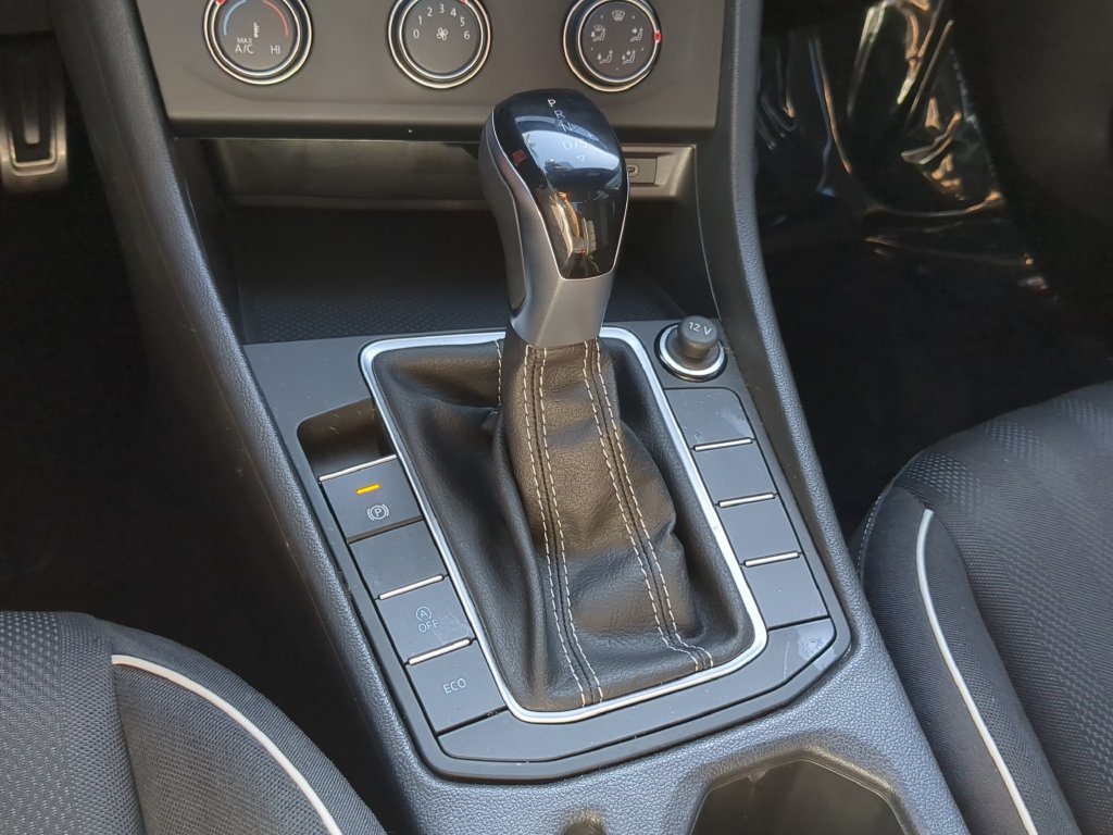 Certified 2024 Volkswagen Jetta Sport FWD image 23