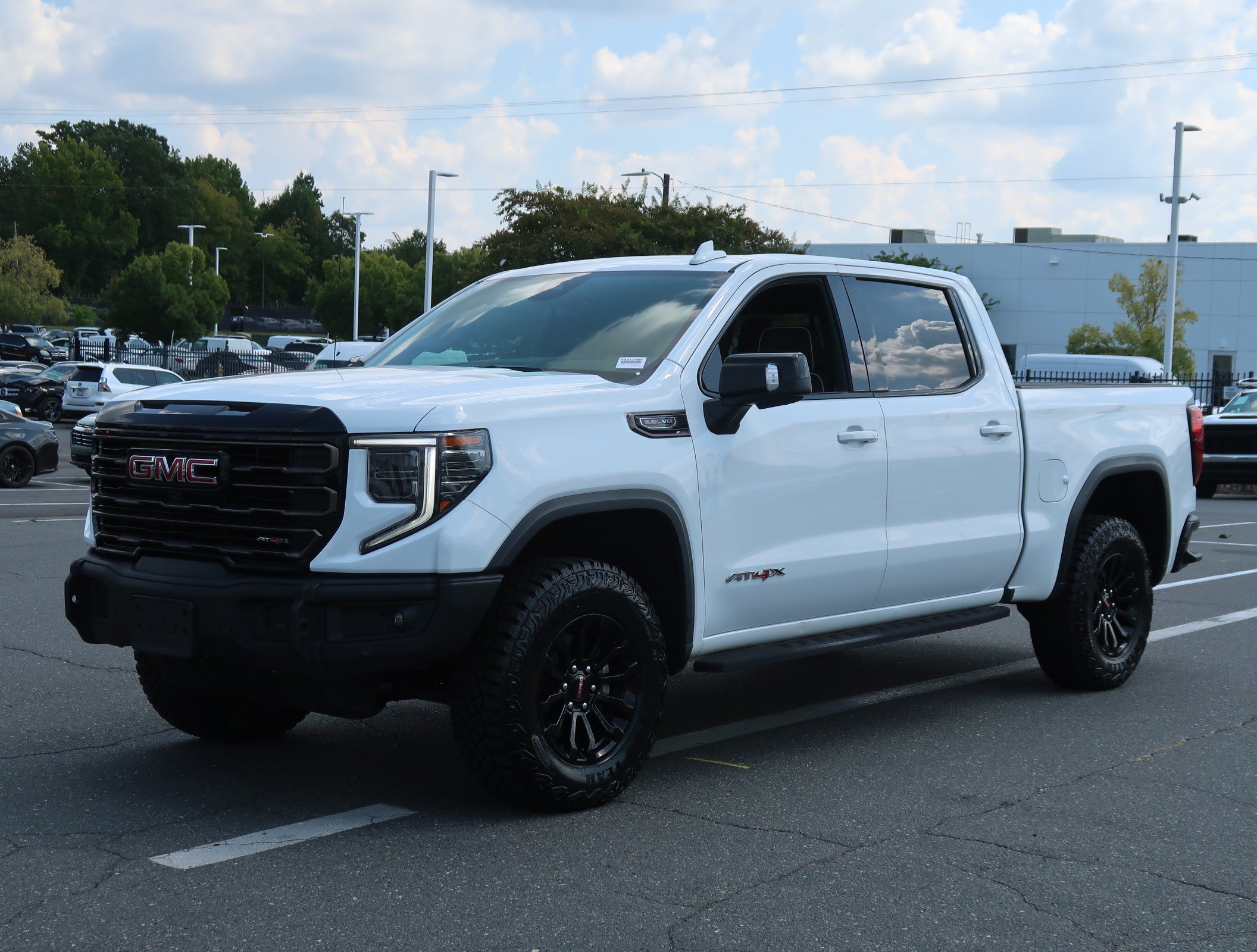 Used 2023 GMC Sierra 1500 AT4X AWD/4WD image 5