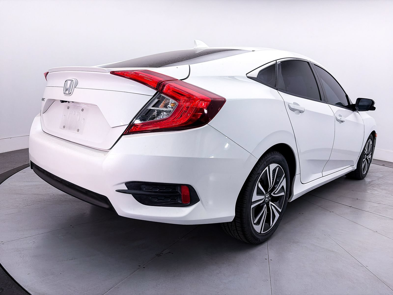 Used 2016 Honda Civic EX-T image 10