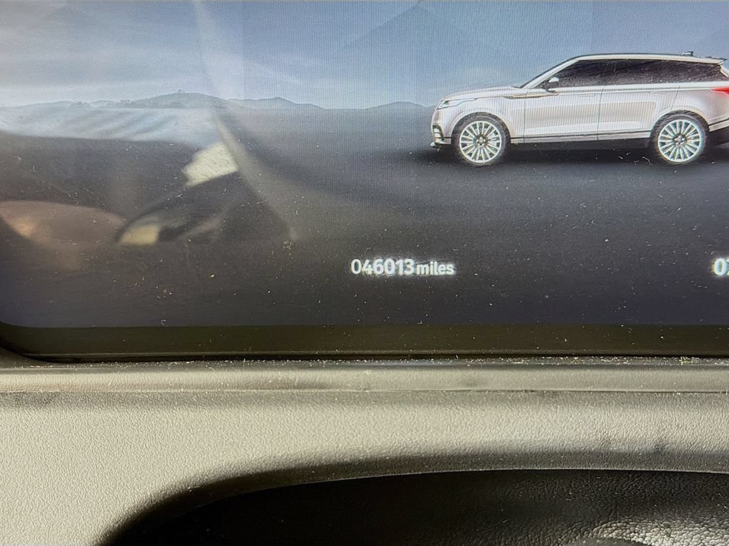 Used 2024 Land Rover Range Rover Velar S AWD/4WD image 37