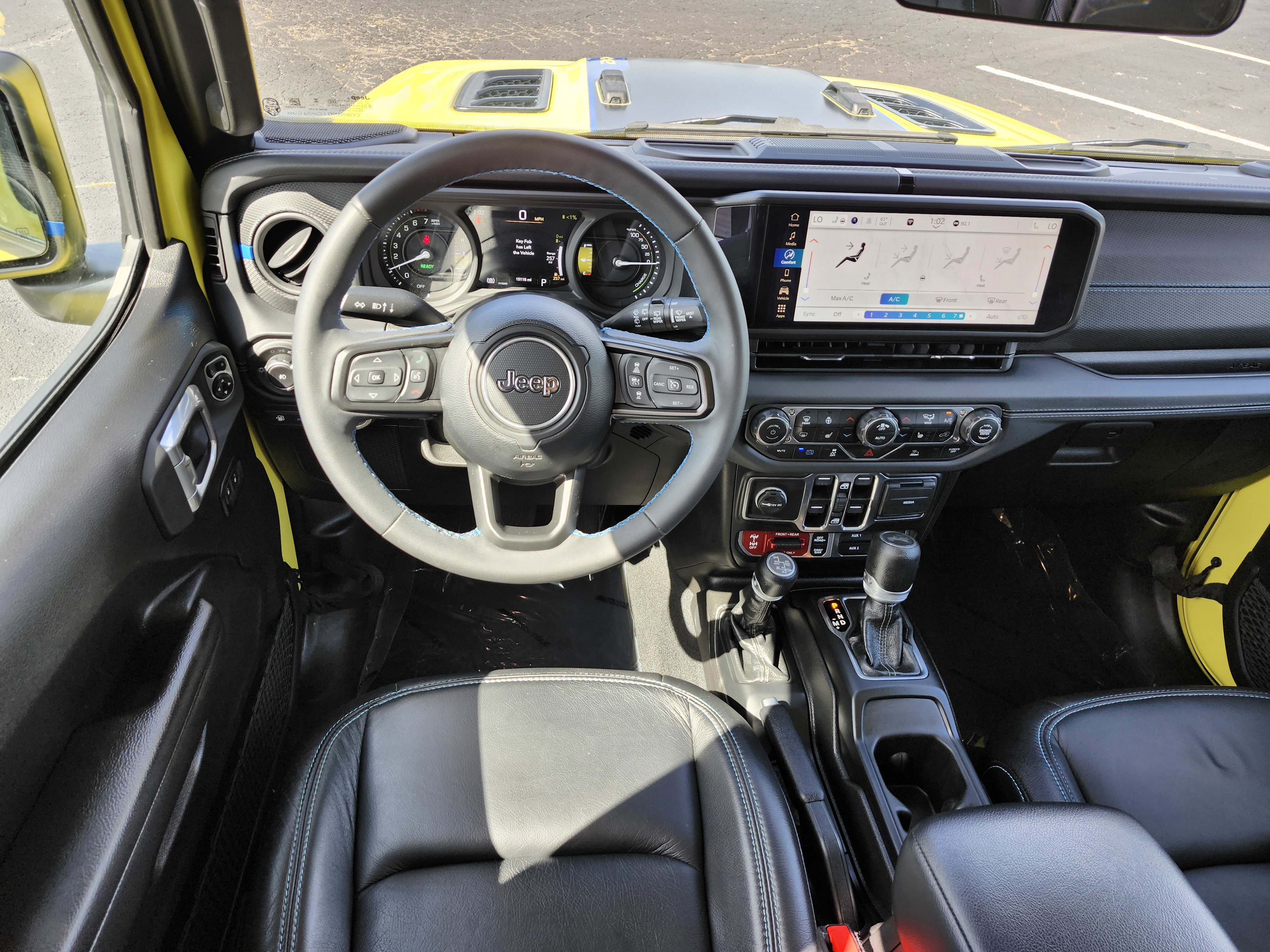 Used 2024 Jeep Wrangler Rubicon w/ Convenience Group image 20