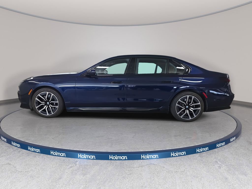 Used 2023 BMW i7 xDrive60 image 11