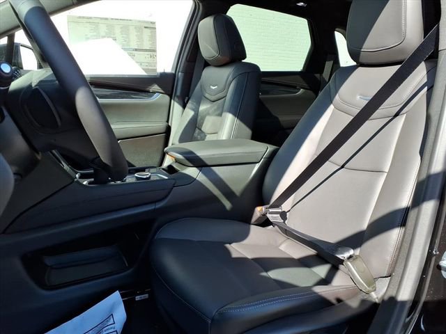 New 2026 Cadillac XT5 Premium Luxury w/ Driver Assist Package image 8