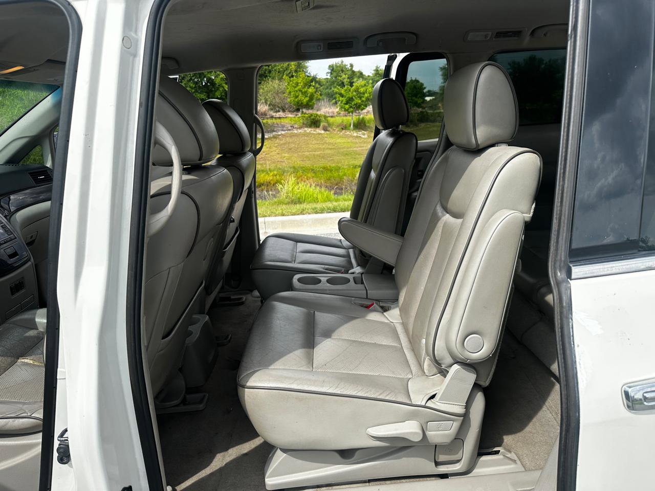 Used 2014 Nissan Quest SL FWD image 5