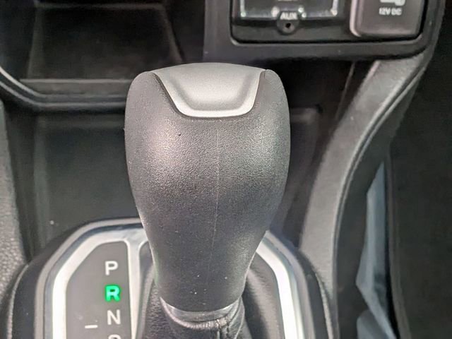 Used 2019 Jeep Renegade Latitude FWD image 24