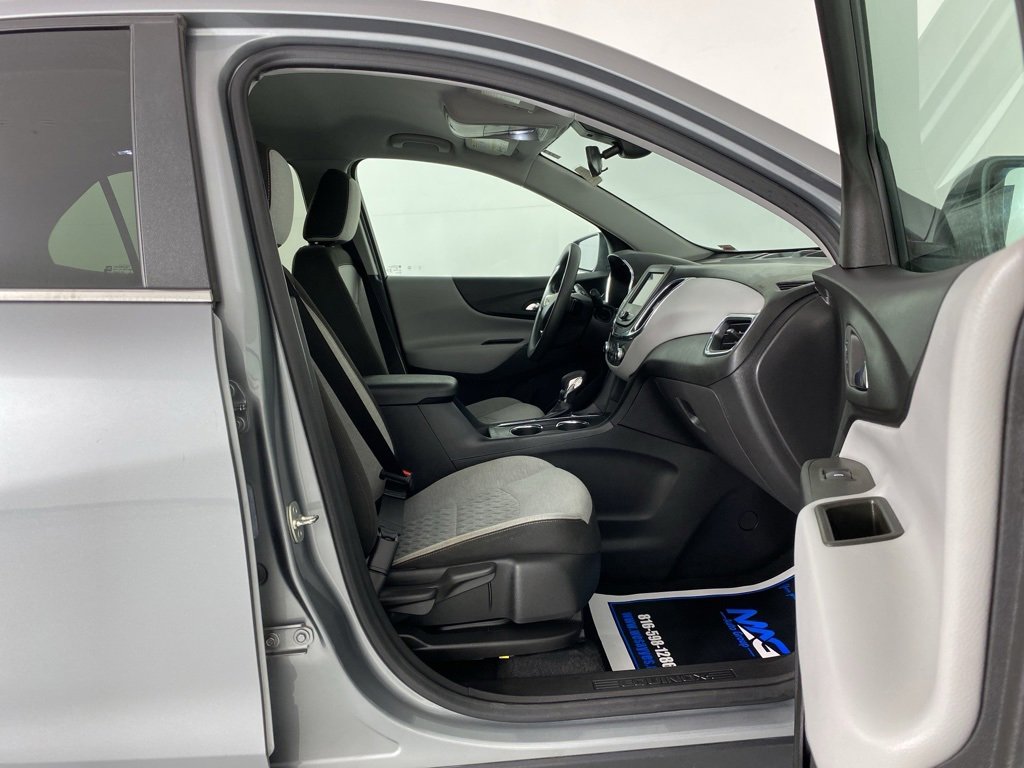 Used 2023 Chevrolet Equinox LT image 39