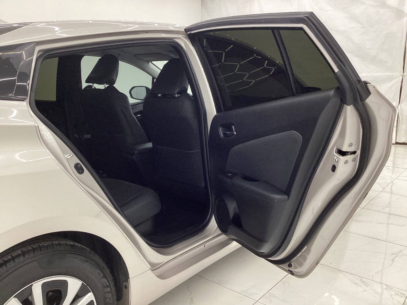 Used 2017 Toyota Prius Prime Premium w/ Carpet Mat Package image 23