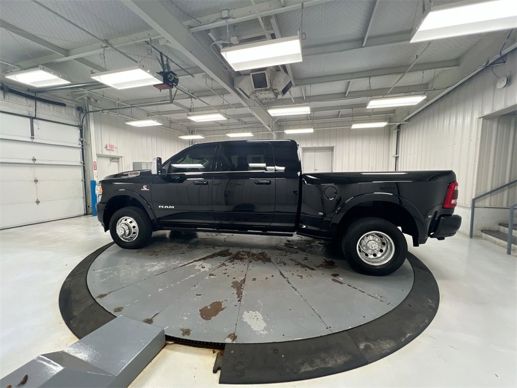 Used 2024 RAM 3500 Limited w/ Safety Group image 7