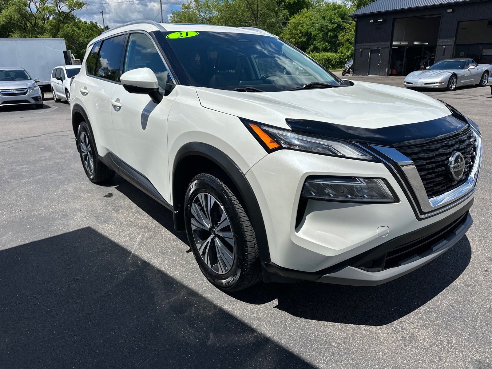 Used 2021 Nissan Rogue SV AWD/4WD image 4