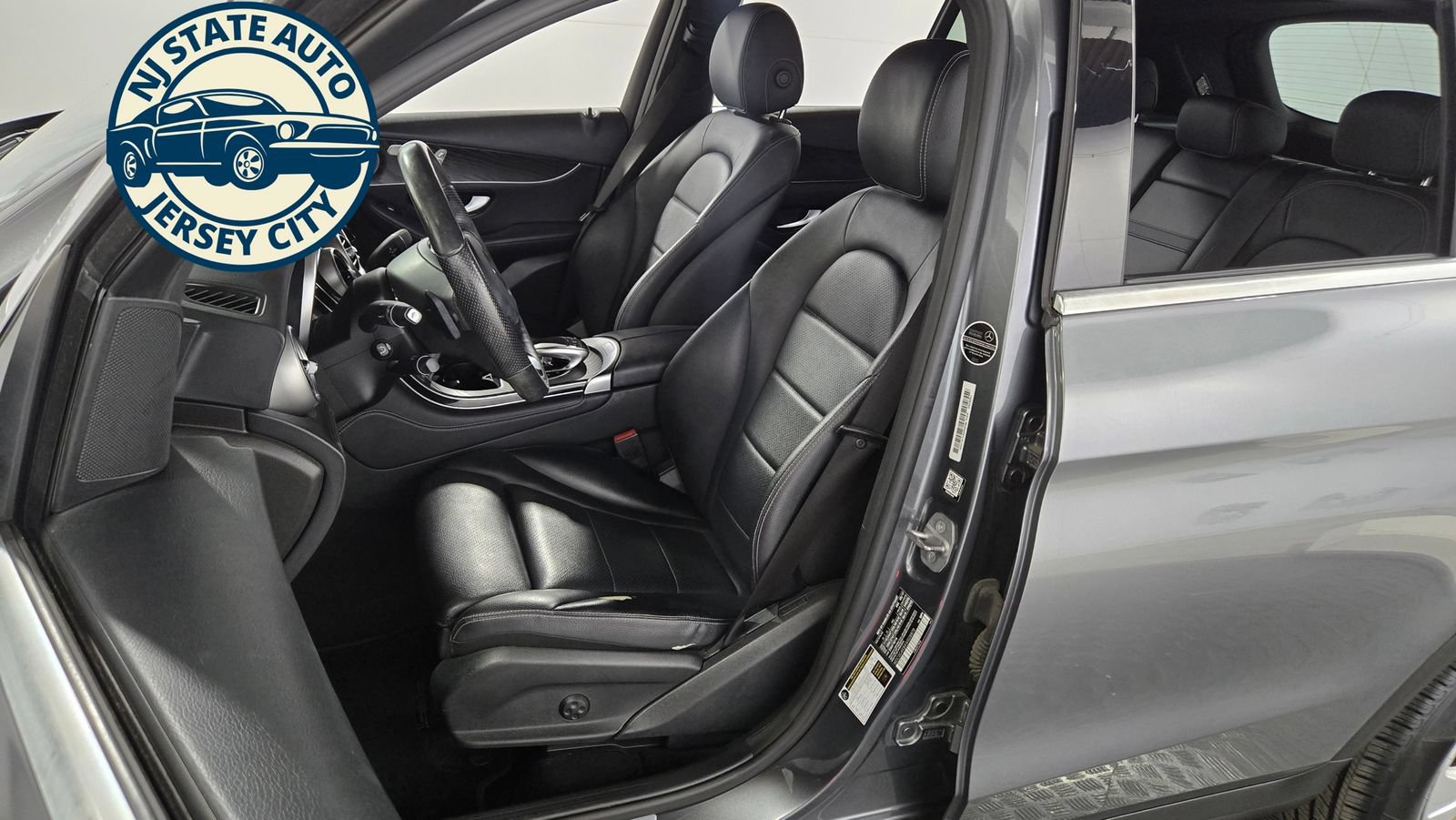 Used 2018 Mercedes-Benz GLC 300 4MATIC image 26