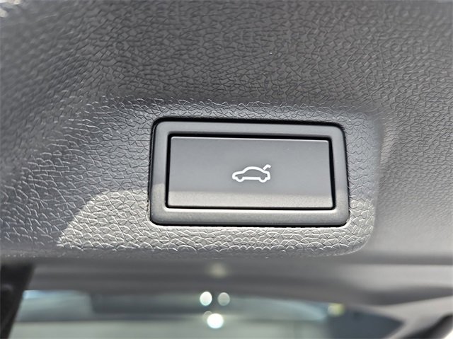 New 2025 Volkswagen ID. Buzz Pro S image 14