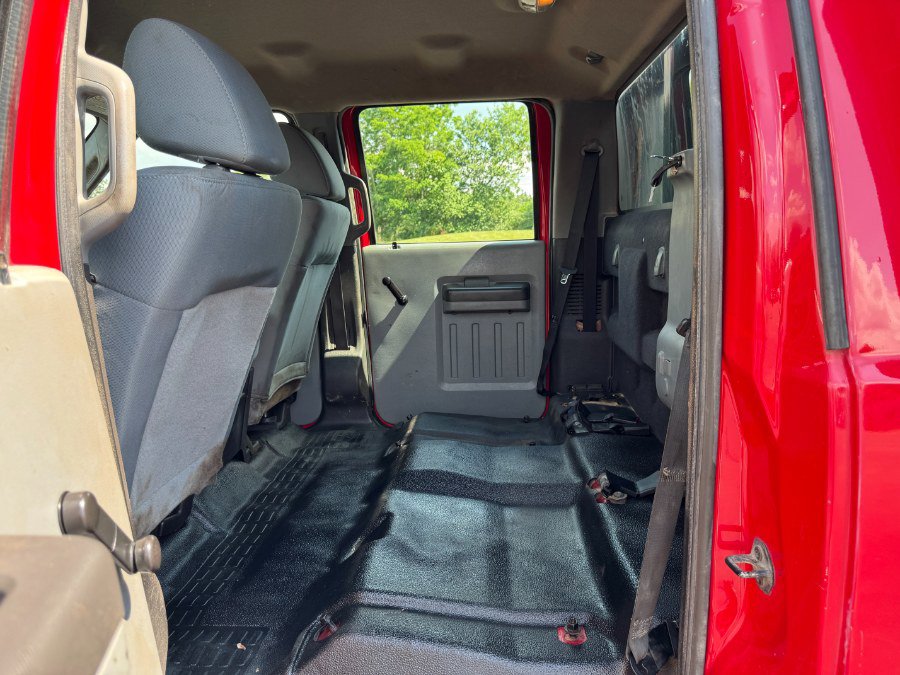 Used 2011 Ford F550 2WD Crew Cab Super Duty image 19