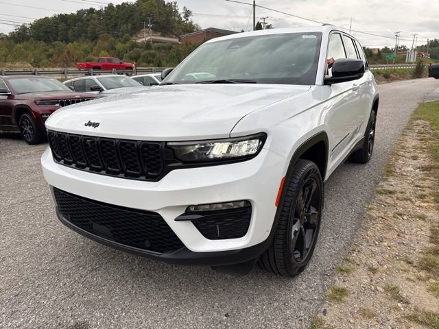 New 2025 Jeep Grand Cherokee Limited w/ Luxury Tech Group II AWD/4WD image 7