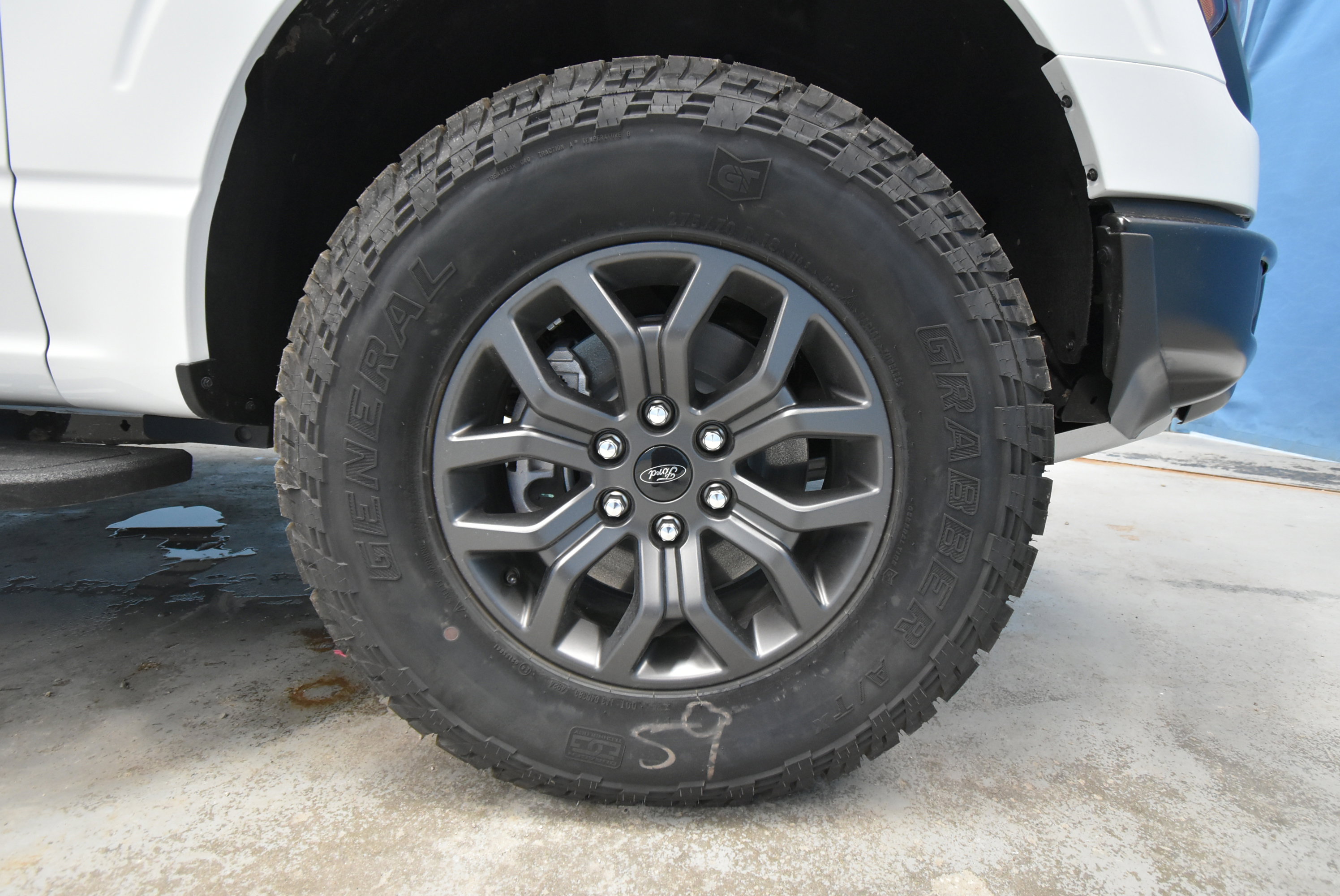 New 2025 Ford F150 Tremor w/ Equipment Group 402A High image 36