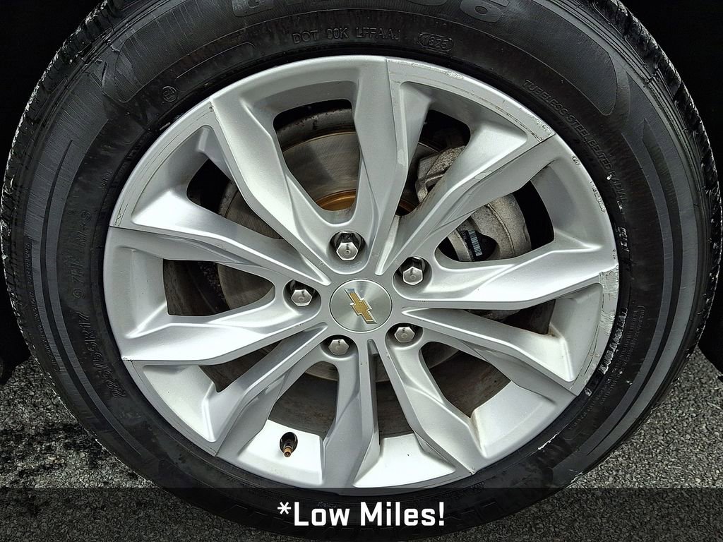 Used 2023 Chevrolet Malibu LT image 9