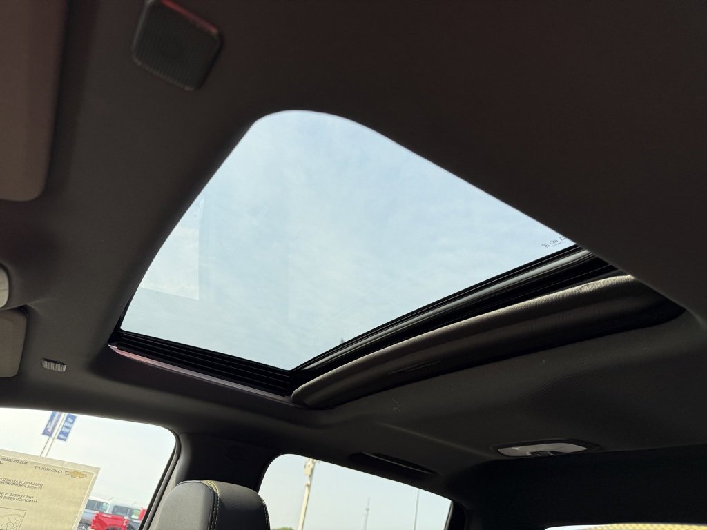 New 2026 Chevrolet Colorado ZR2 w/ Technology Package image 15