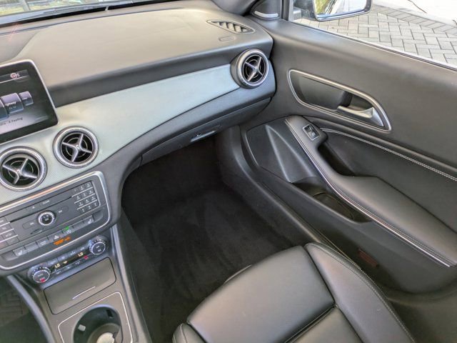 Used 2016 Mercedes-Benz CLA 250 4MATIC image 15