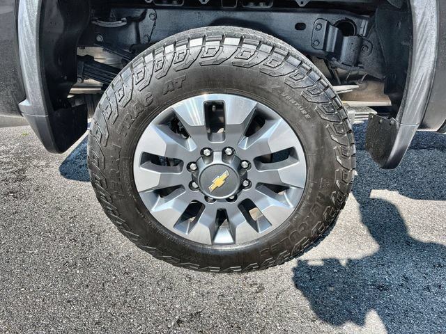 Used 2024 Chevrolet Silverado 2500 Custom w/ Custom Value Package AWD/4WD image 19