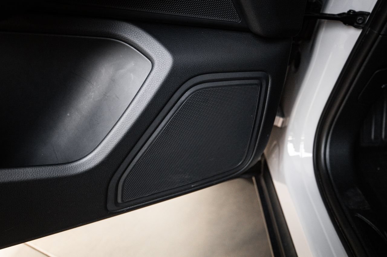 Certified 2023 Porsche Macan AWD/4WD image 21
