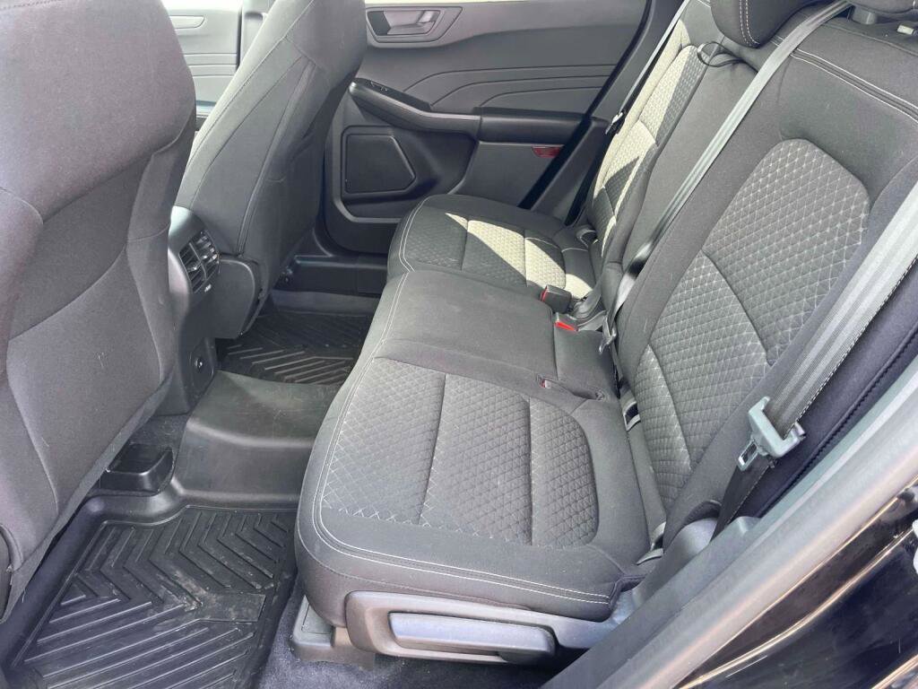 Certified 2023 Ford Escape Active AWD/4WD image 17