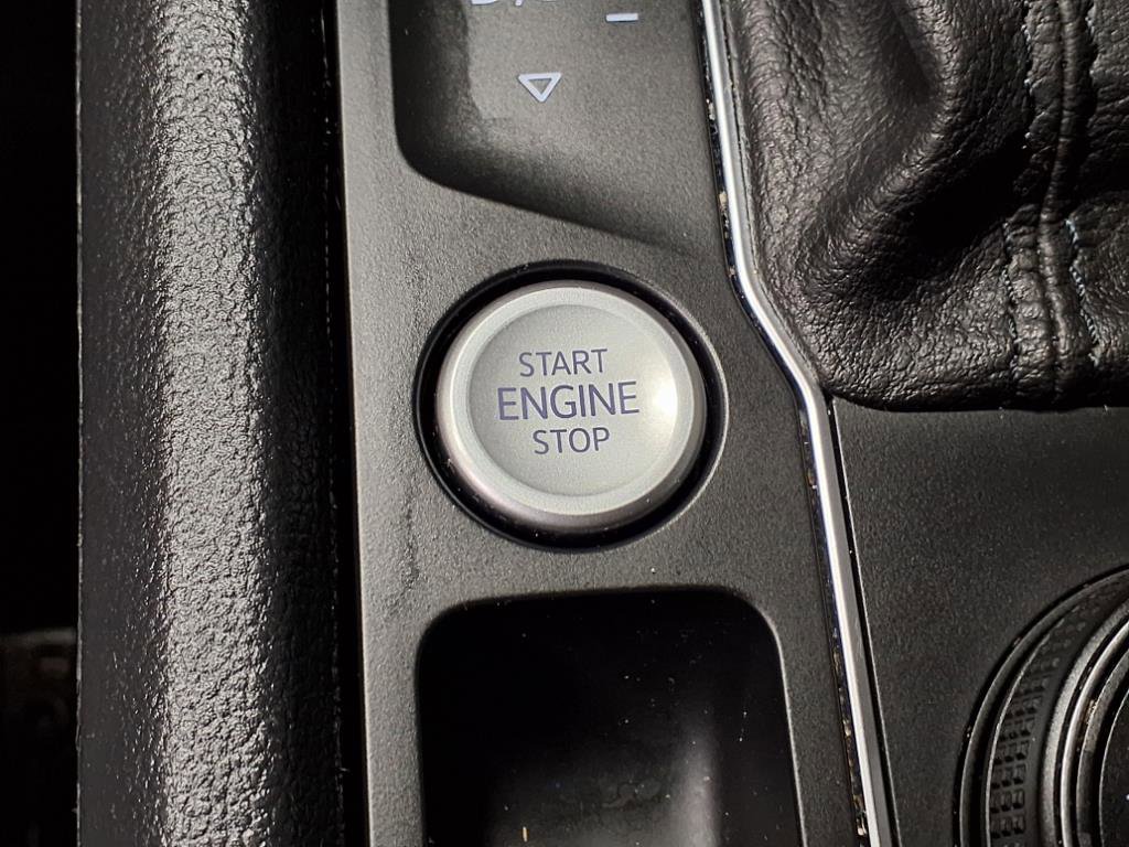 Used 2021 Volkswagen Atlas SEL image 19