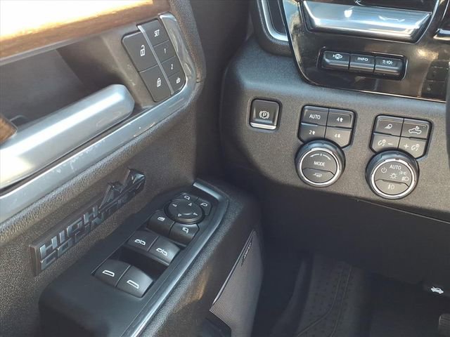 Used 2023 Chevrolet Silverado 1500 High Country w/ Technology Package AWD/4WD image 20