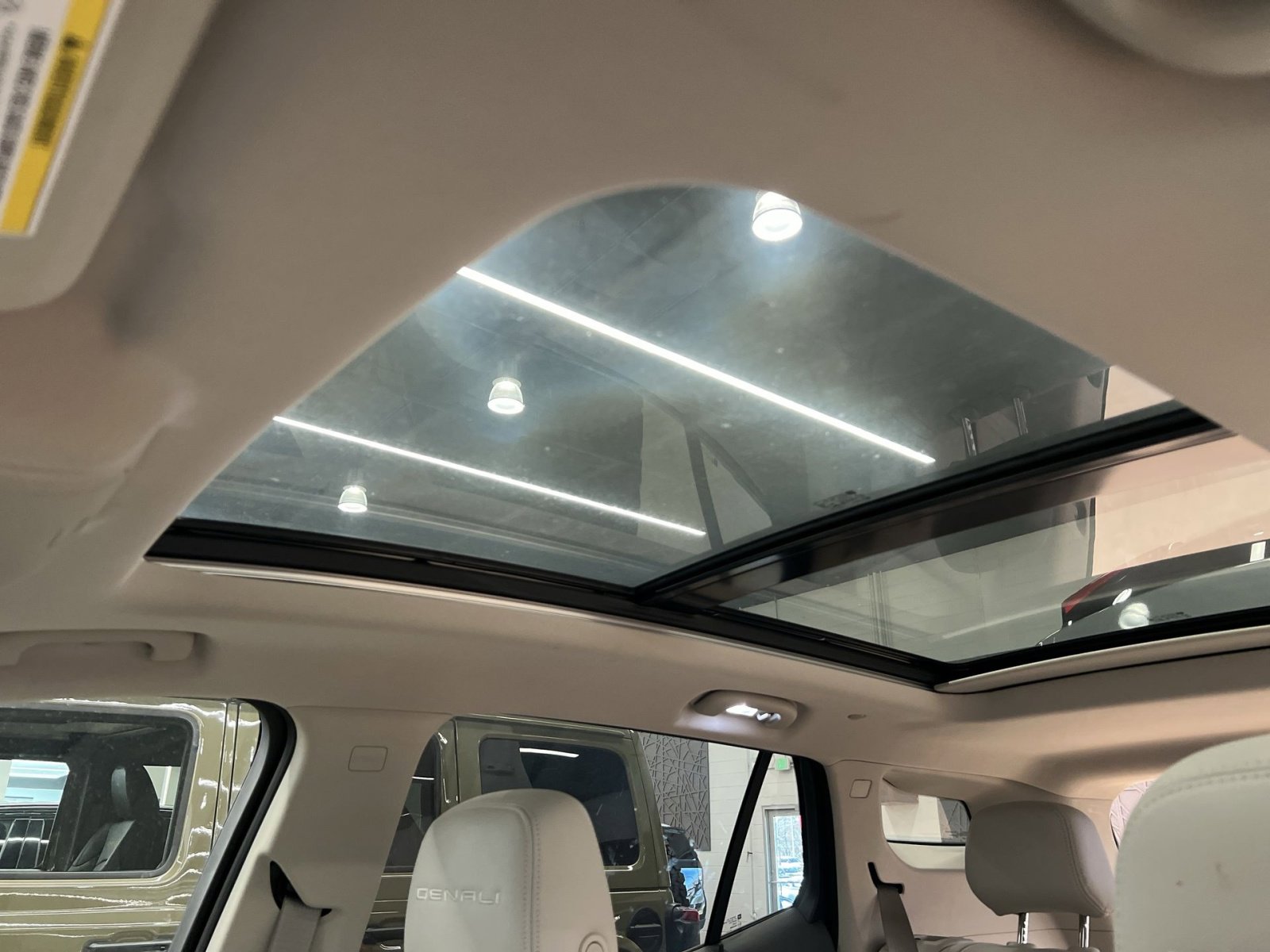 Used 2023 GMC Terrain Denali image 20