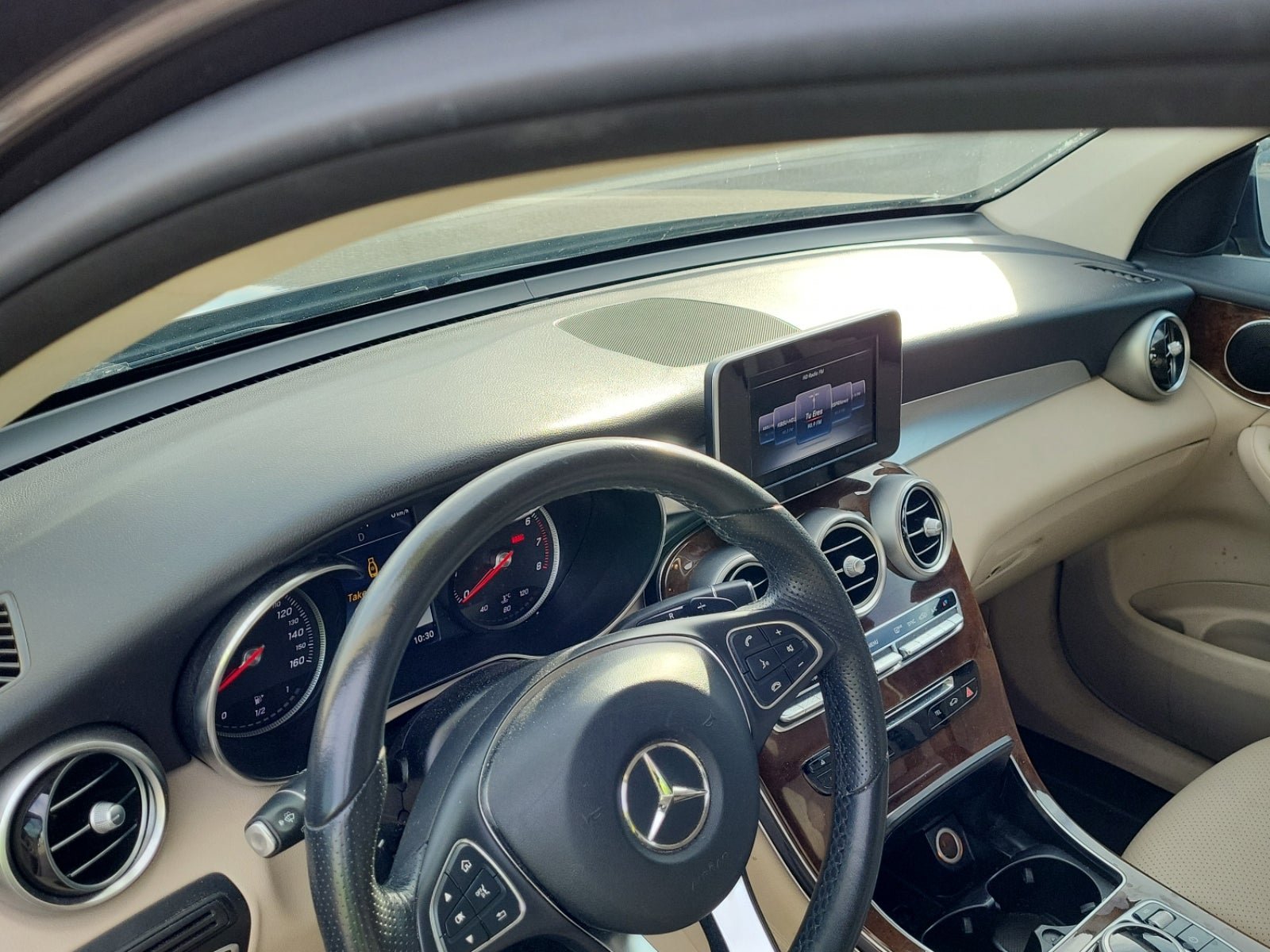 Used 2017 Mercedes-Benz GLC 300 image 14