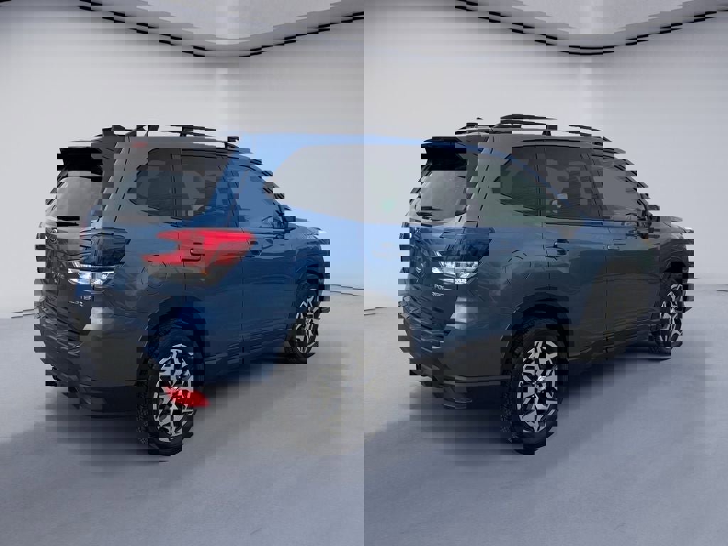 Used 2024 Subaru Forester Premium image 5