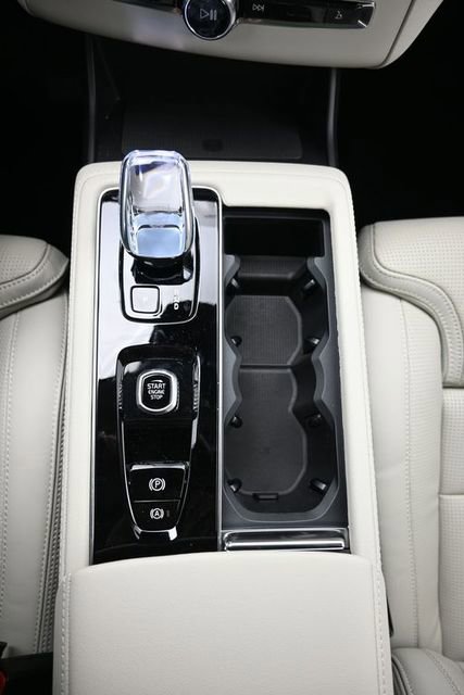 New 2026 Volvo XC90 B6 Ultra w/ Protection Package Premier image 11