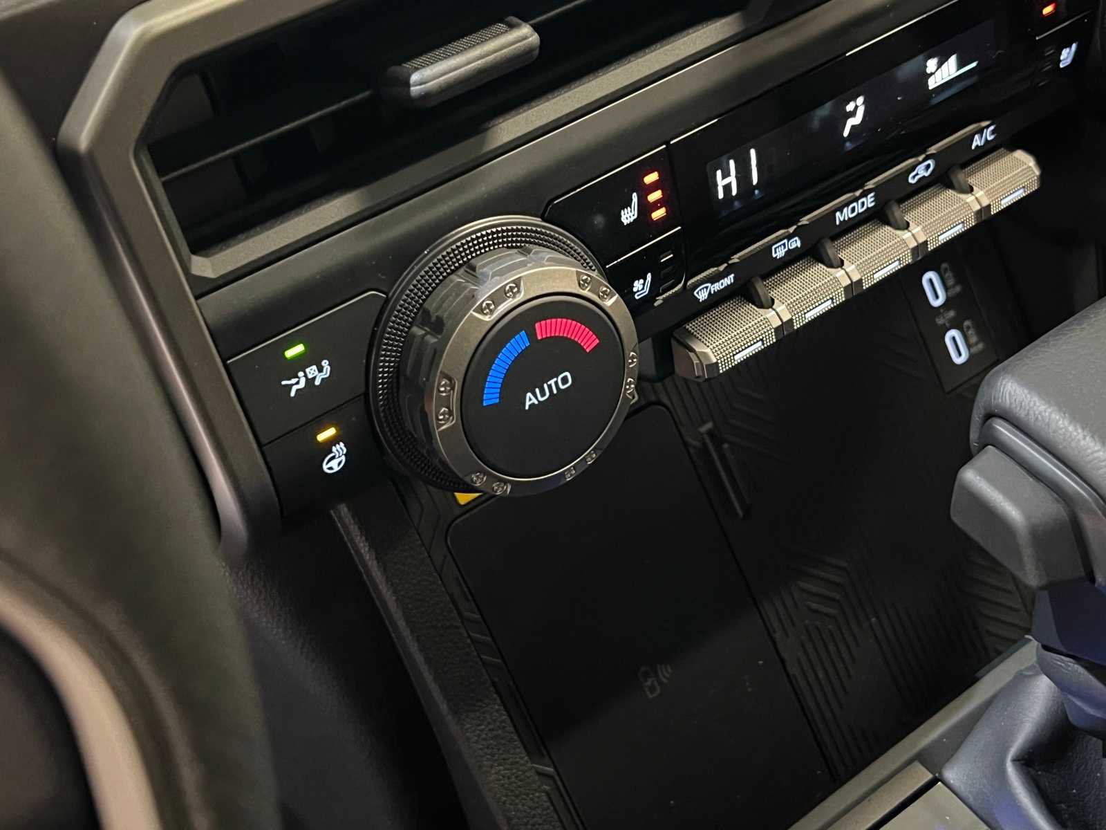 Certified 2025 Toyota 4Runner TRD Off-Road Premium image 25