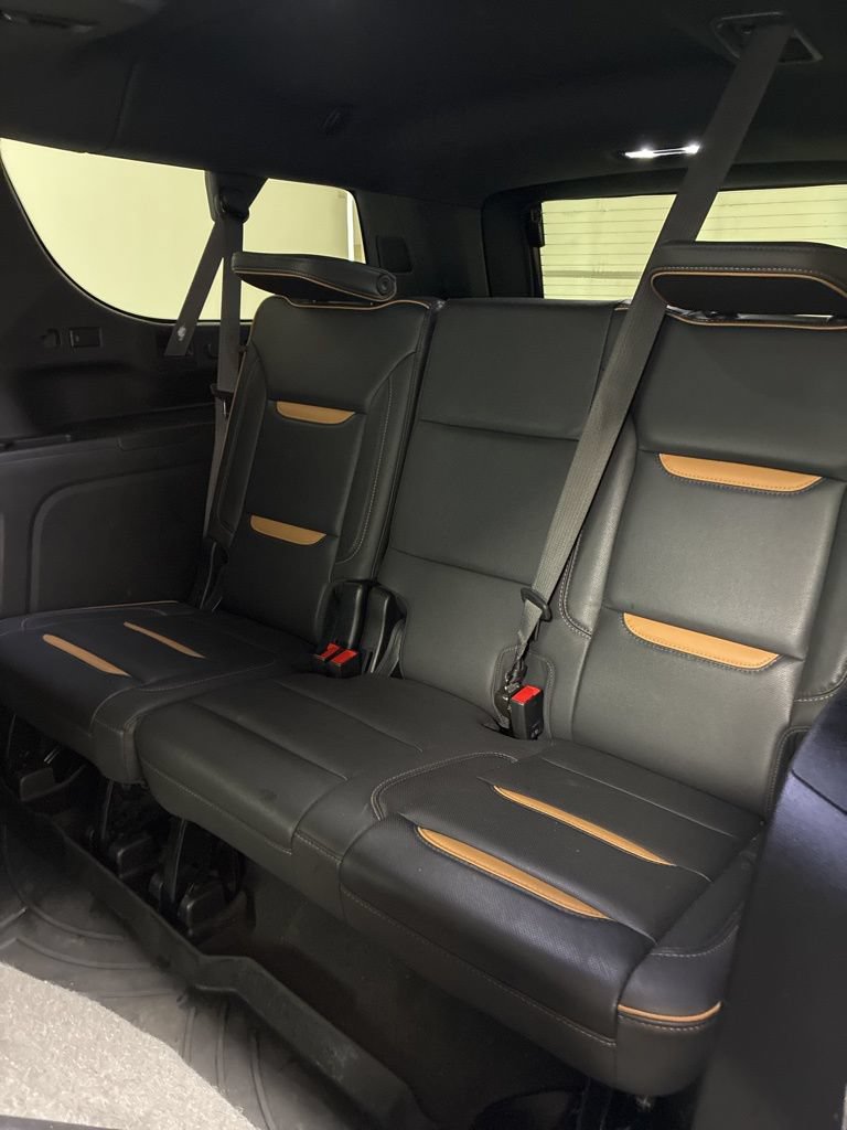 Used 2023 GMC Yukon XL AT4 w/ AT4 Premium Package AWD/4WD image 29