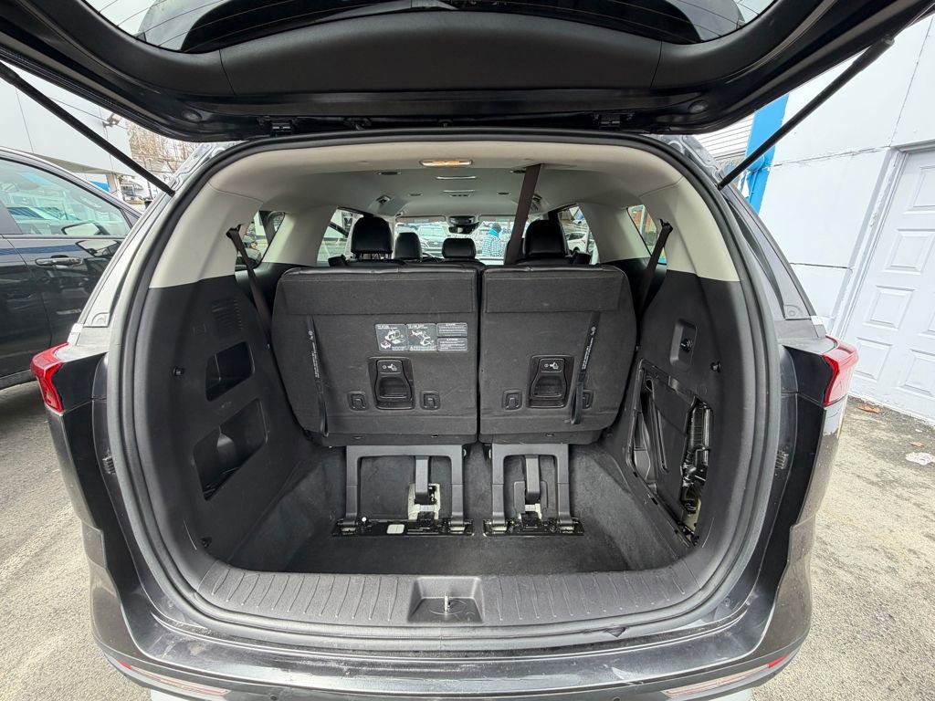 Used 2022 Kia Carnival LX FWD image 12