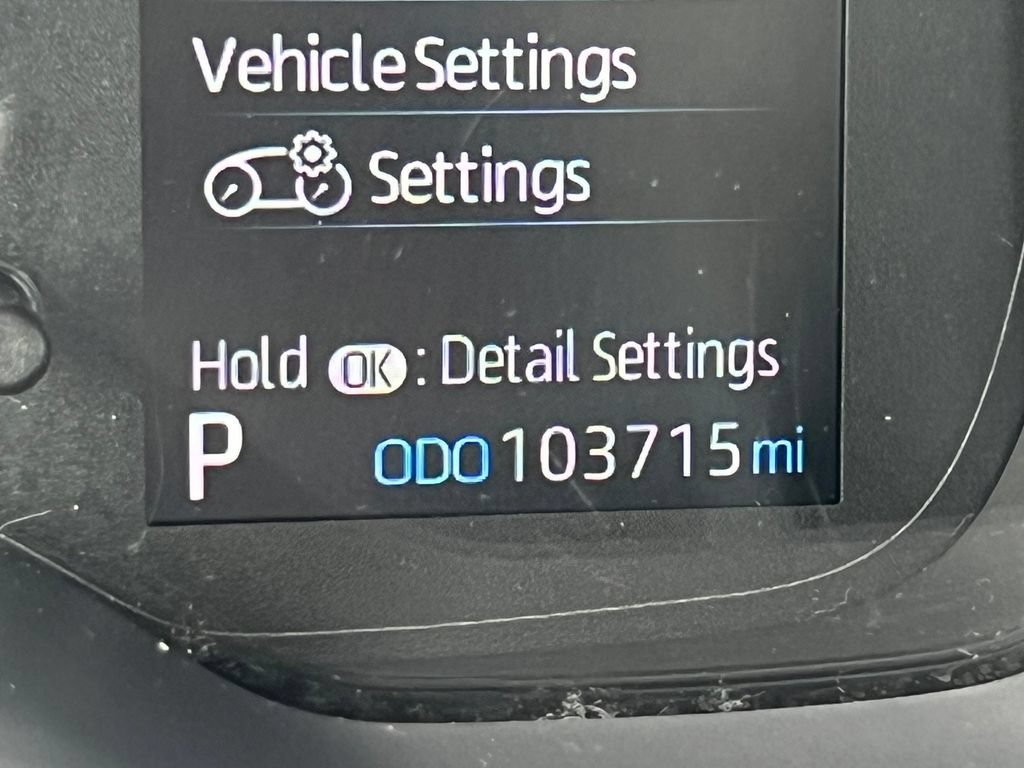 Used 2022 Toyota Corolla LE FWD image 4