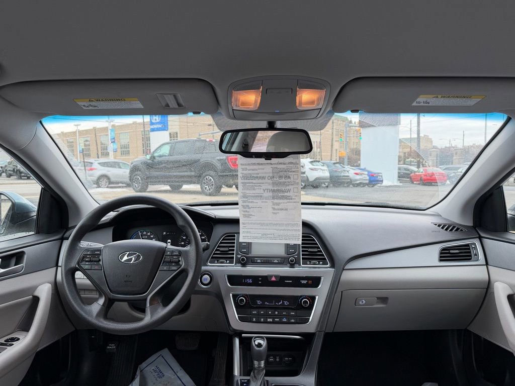 Used 2016 Hyundai Sonata SE image 7