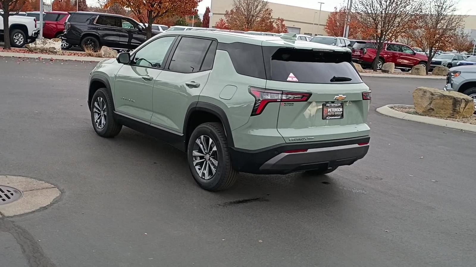 New 2026 Chevrolet Equinox LT w/ Convenience Package II image 2
